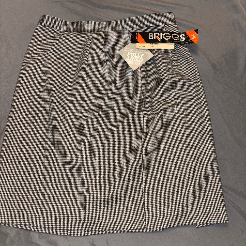 Briggs New York Women's Checkered Black and White A-Line Skirt